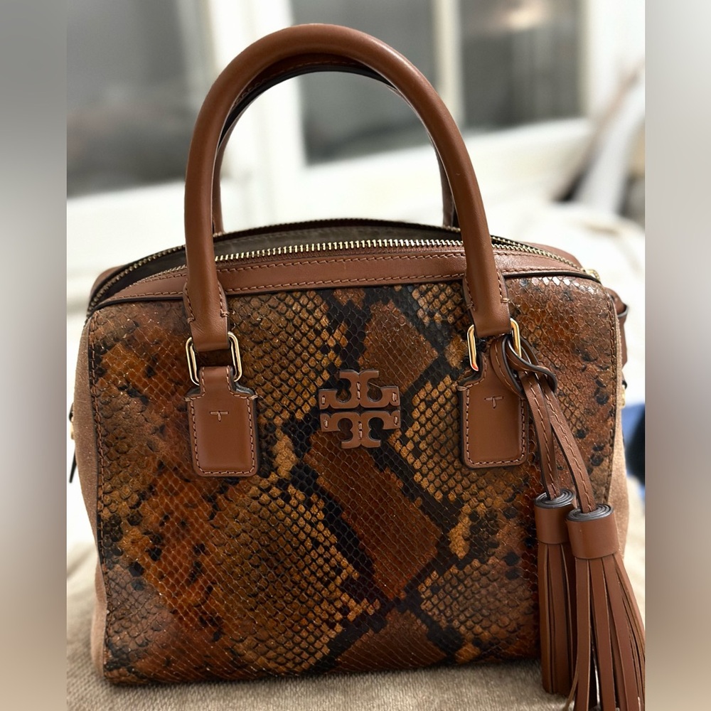 Tory Burch Tan and Brown Snake Print Crossbody Bag Set - Picture 6 of 10